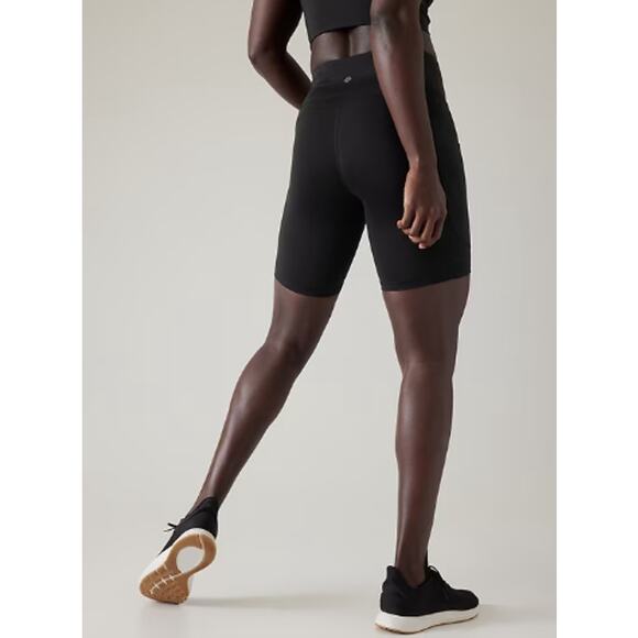 Athleta S black Ultimate Stash High Rise 7" Short biker cycle run gym pocket - Picture 4 of 7